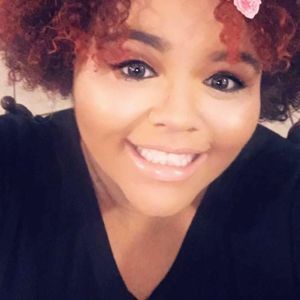 Meet your Posher, Leslie